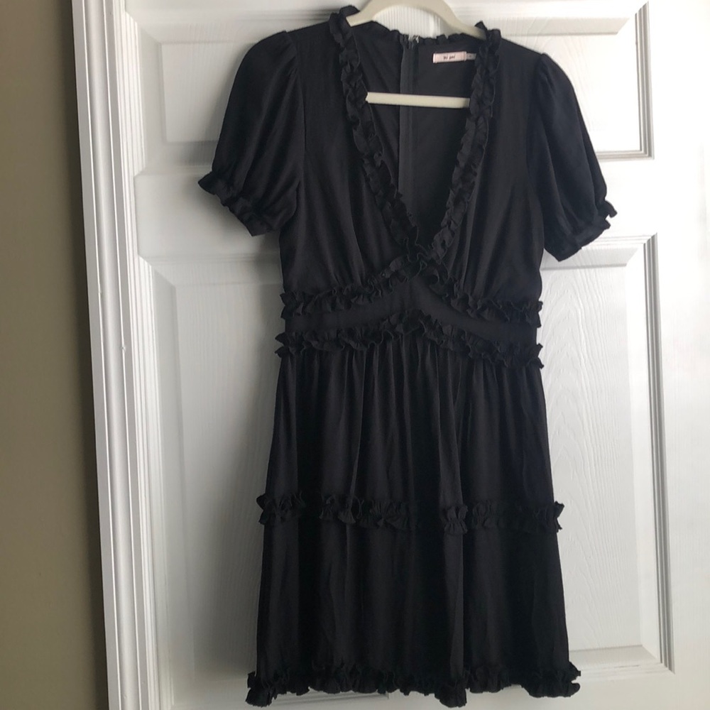 Francesca’s black, V neck, mini dress, size Medium. Worn once, perfect condition